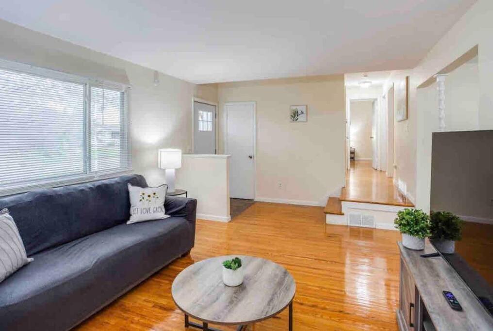 Appartement Amazing Ranch Mins Away From Airprt/Rit/Dwtn/Uofr à Rochester Extérieur photo