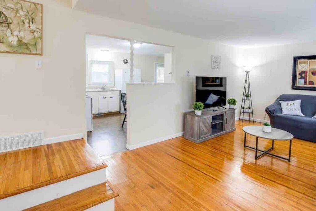 Appartement Amazing Ranch Mins Away From Airprt/Rit/Dwtn/Uofr à Rochester Extérieur photo