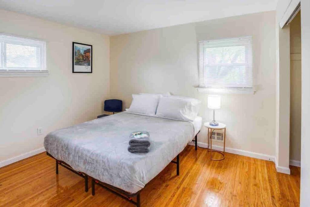 Appartement Amazing Ranch Mins Away From Airprt/Rit/Dwtn/Uofr à Rochester Extérieur photo