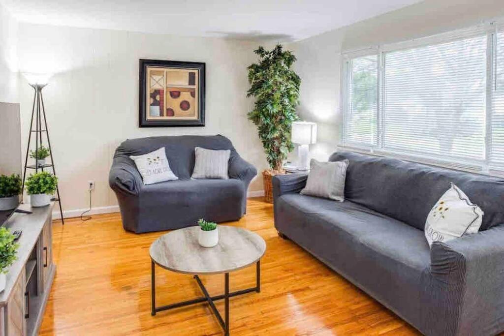 Appartement Amazing Ranch Mins Away From Airprt/Rit/Dwtn/Uofr à Rochester Extérieur photo