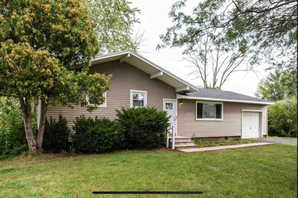 Appartement Amazing Ranch Mins Away From Airprt/Rit/Dwtn/Uofr à Rochester Extérieur photo